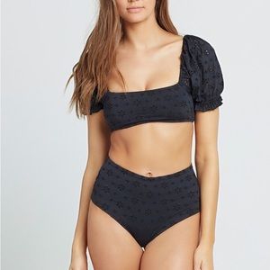 NWT l*space Janie Eyelet Puff Sleeve Bikini Top